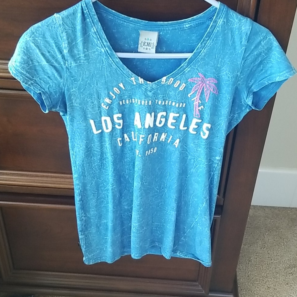 V neck shirt